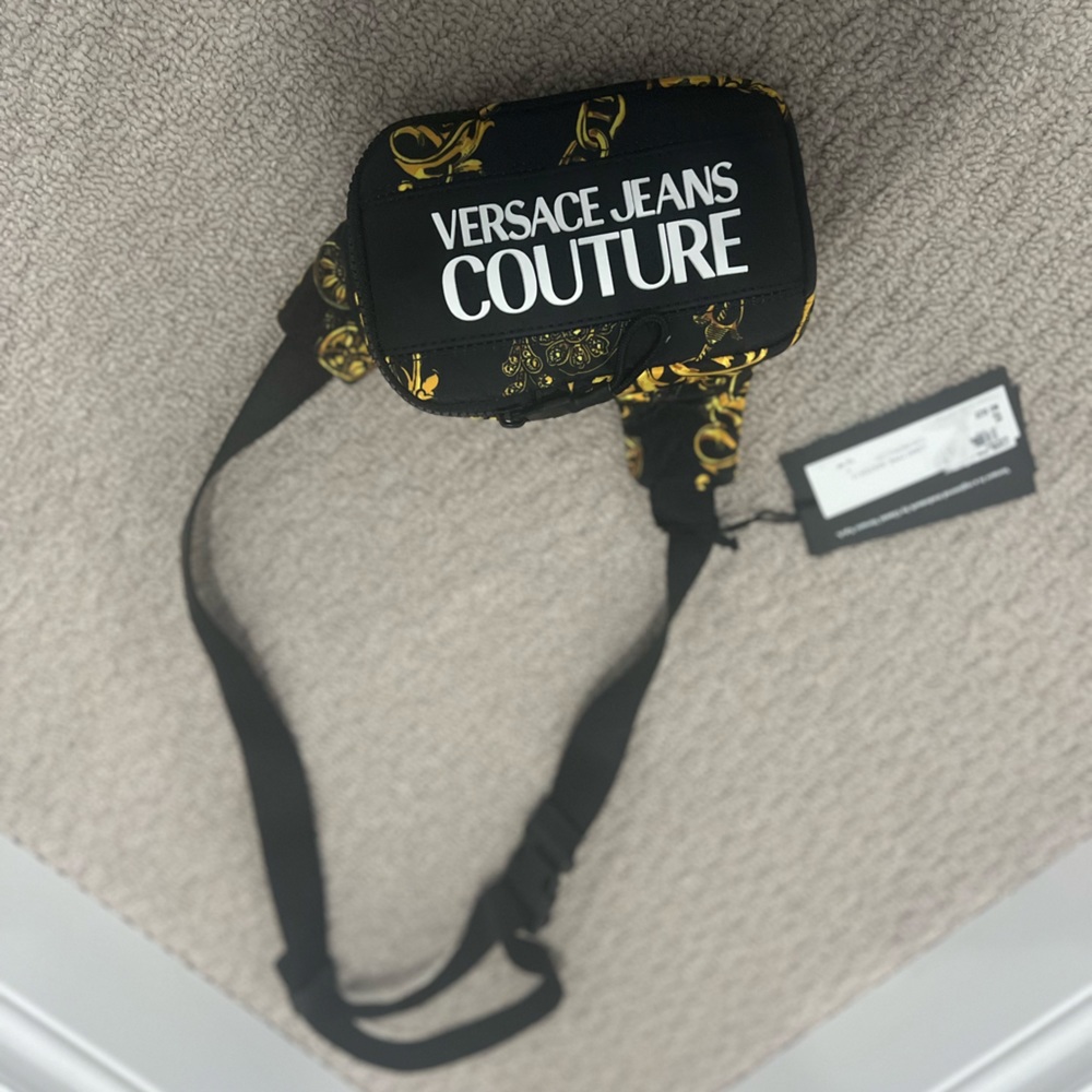 Versace jeans Fanny pack with tags